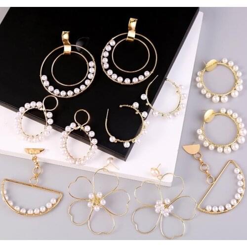 New arrival geometric round hand-exaggerated pearl earrings Foreign trade Korean personality thin face earrings jewelry