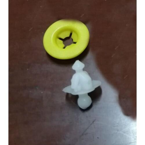 Car Clamp wheel eyebrow clip 2007-vol voC 30 c30 C30 c30 C30 c30 wheel eyebrow clip 30698669