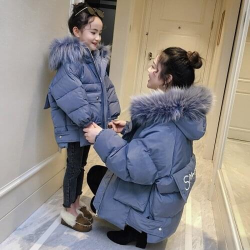 Family Matching Winter Coats Thicken Warm Mommy and Me Down Jackets Faux Fur Collar Hooded Loose Family Matching Clothes