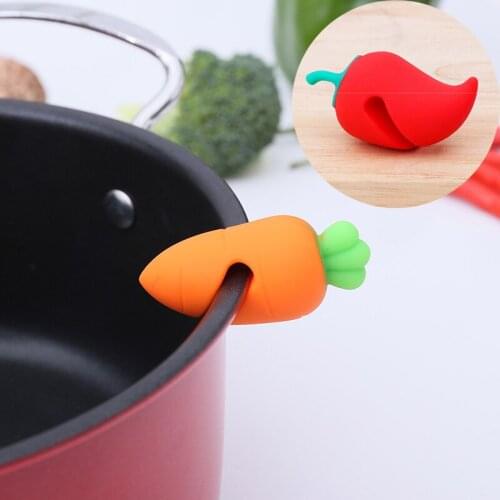Creative Pepper Carrot Anti-overflow Pot Rack Silicone Overflow Preventer Kitchen Cooking Tools