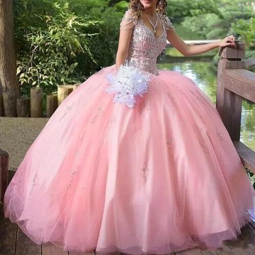 2020 Princess Pink Ball Gown Quinceanera Dresses Sexy V Neck Crystal Beading Open Back Sweet 16 Plus Size Party Pageant Prom Eve