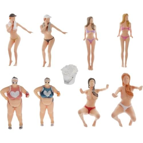 1:64 Scale Miniature Bikini Car Wash Girl Model Realistic Action Figure DIY Layout Scenery Accs