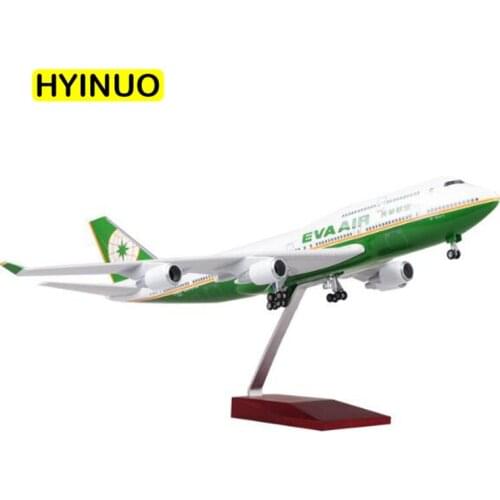 47CM Taiwan EVA AIR Airline 1/150 Scale Boeing B747 Aircraft Model With Light and Wheel Diecast 747 Resin Plane collectible