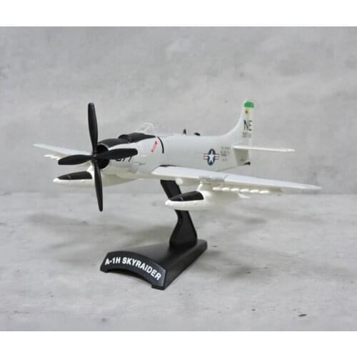 Diecast Alloy 1/110 US NAVY A-1 A-1H Skyraider Aircraft Military Plane Aircraft Airplane Model Metal Die-cast Toy Collections
