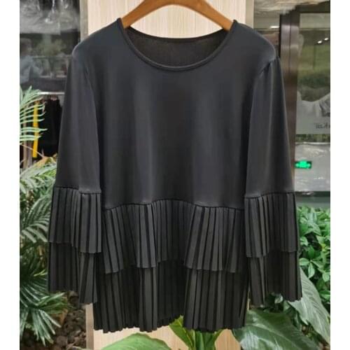Crew Neck Top with Heavy Pleated Hem and Stretch Women Shirt