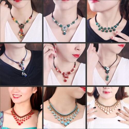 Ethnic style clavicle chain female short short necklace glazed agate pendant necklace wild neck retro jewelry decoration