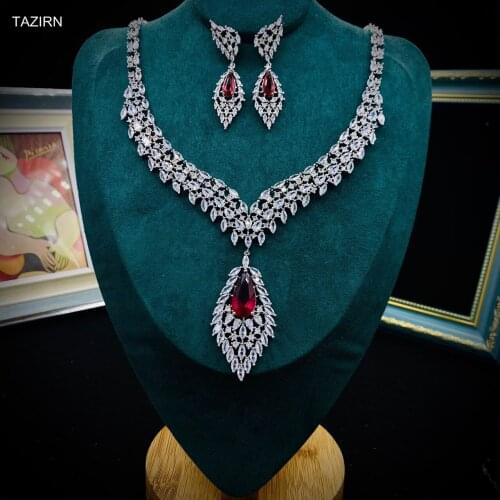 2021 Cubic Zirconia Sunflower Shape Jewelry Set CZ Pendant Necklace Dangle Earrings Bridal Wedding Accessories Luxury Ornaments