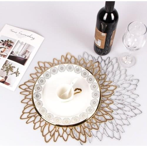 Creative PVC Simulation Hollow Leaf Placemats Dining Table Mats Cup Coasters Disc Bowl Pads Table Decoration Kitchen Accessories