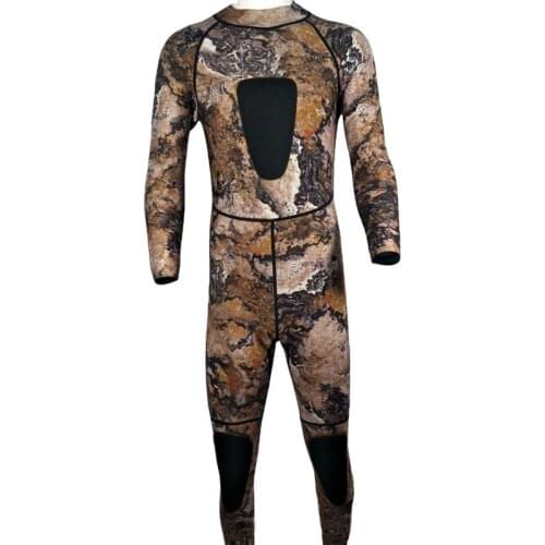Mens Spearfishing 3mm Wetsuits Camouflage Neoprene One Piece scuba Free Diving Suits with Chest Pad Full Body Long Sleeve