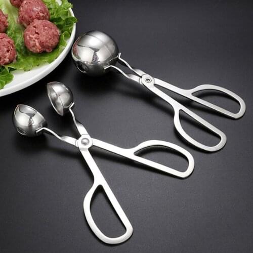 2Pcs Stainless Steel Meatball Makers Convenient Meatball Kitchen Tools (Silver)