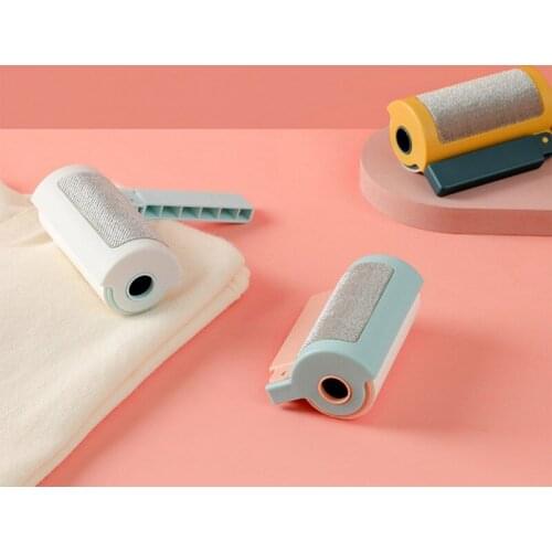 Pet Hair Roller Remover Lint Electrostatic Brush Dog Cat Comb Tool Convenient Cleaning Dog Cat Fur Brush Home Furniture Sofa