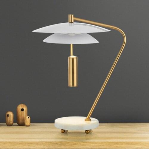 Postmodern Creative Led Desk Lamp Nordic Simple for Living Room Bedside Bedroom Table Lamps Studio Home Decor Designer Luminaire