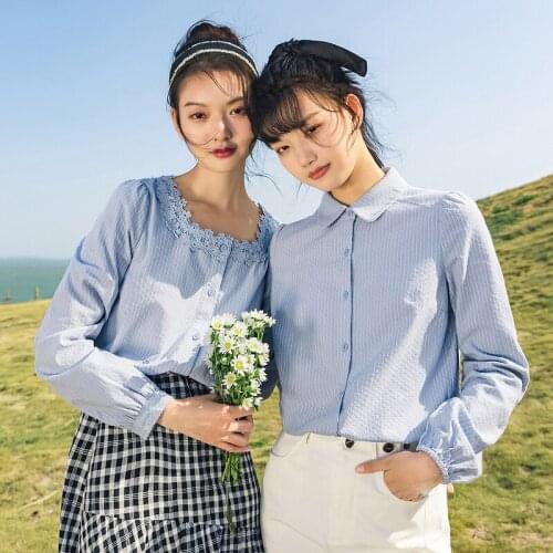 INMAN Autumn Basic Blouse Lady Vertical Stripe Versatile Outwear Female Girl Retro Lace Square Neck Long Sleeve Womens Shirt