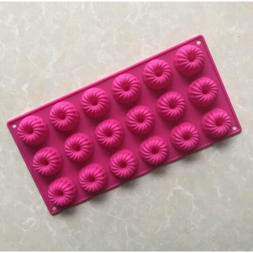 Silica Gel Cake Mold 18 Lianmus Round Mould Pudding Jelly Mould Baking Tool XG173