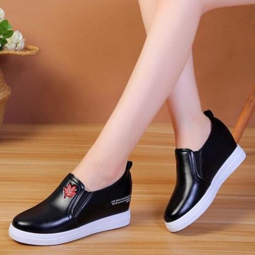 2020 High Quality Hidden Wedge Heels Casual Shoes Woman Platform Shoes Elevator 7CM High-heels Outdoor Walking Sneakers Women W3