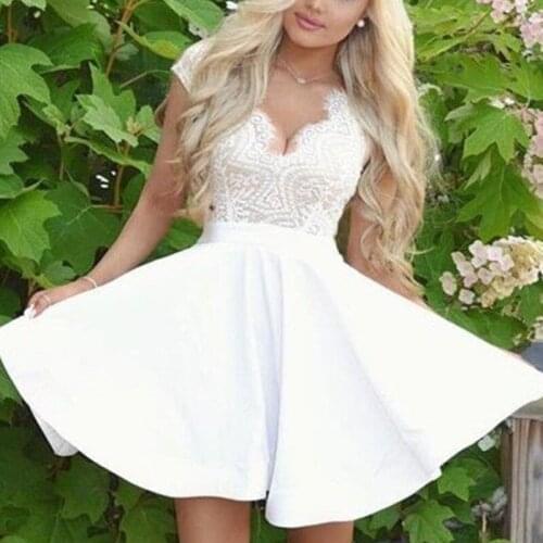 2020 White Homecoming Dress Satin A-Line Scalloped Neck Cap Sleeves Above Knee Party Gowns Homecoming Dresses