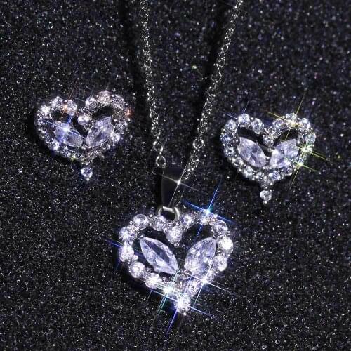 Luxury Zircon Jewelry Set for Women Shiny Heart Stud Earrings Necklace Pendant Earrings Simple Jewelry Set Party Wedding Gift