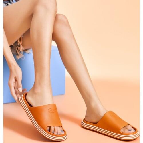 New Slippers Women Summer Thick Bottom Indoor Home Couples Home Bathroom Non-slip Soft Ins Tide To Cool Slippers