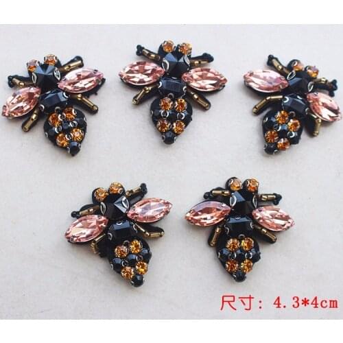 Bees sequins Rhinestones bead brooch patches applique vintage embroidered bee sew on patch fashion clothes decoration patches