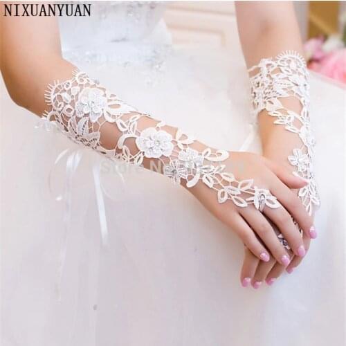 NIXUANYUAN New Arrival 2021 Bridal Gloves Luxury Lace Flower Glove Hollow Wedding Dress Accessories White Bridal Gloves