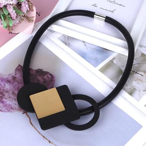 YD&YDBZ New Designer Big Metal Short Necklace Women Trendy Rubber Lightweight Collar Choker Festival Wedding Pendant Jewelry