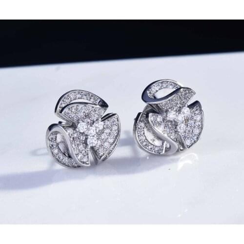 QTT 2021 Trend Bling Stud Earrings Exquisite Diamonds Design Cute Earrings For Women Girl Anniversary Jewelry Gift