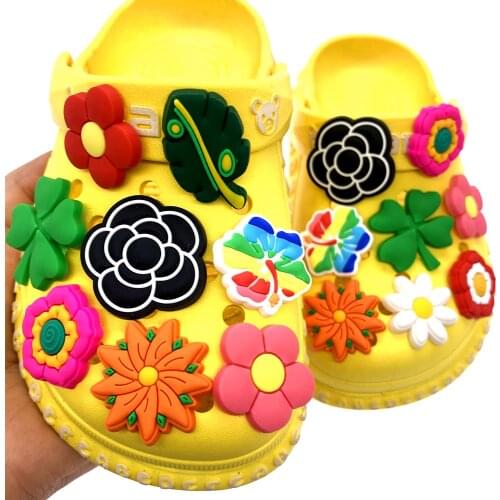 10PCS/Set Plant Icon PVC Shoes Charms Flower Four Leaf Clover Decoration Croc Wristband Accessories For Kids Party Gifts
