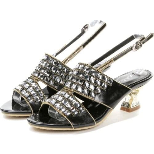 2019 Summer New Retro Black Rhinestone Sandals Fashion Open Toe Hollow Rough Heel Women Sandals 6CM