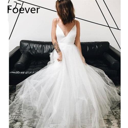 2019 Simple Evening Dresses Long V Neck Spaghetti Straps Pleat Tulle White Formal Evening Party Dress Custom Made
