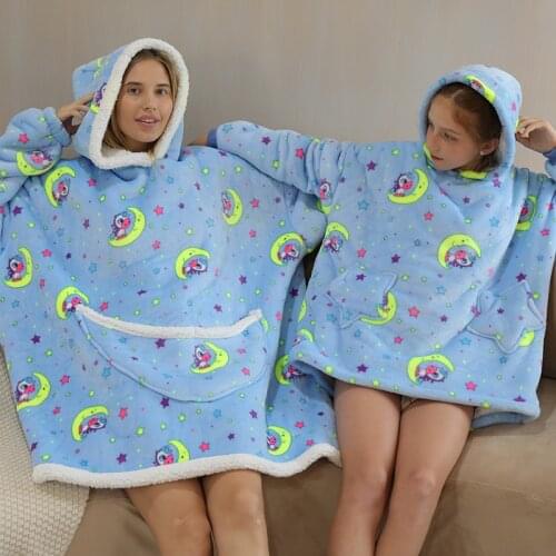Parent-child Outfit Printed Oversized Hoodie Blanket Family Of Winter Warm Clothes Hooded Swearter Shirt Wearable Blanket