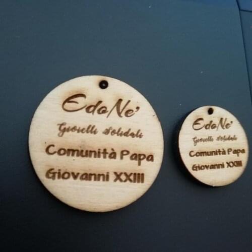 50pcs Personalised Rustic Wedding Wine Charm Custom Wood Round Label Party Favors Gift Circle Tag Wooden Wedding Wish Tree Decor