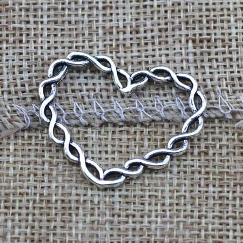 8 Pieces 32x26mm Antique Silver Color Heart Charms Hollow Necklace for DIY Jewelry Making