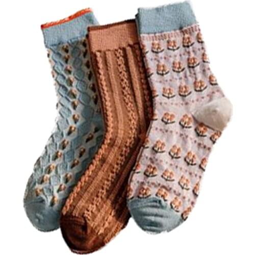 Breathable Comfortable Women Cotton Socks Vintage Middle Tube Long Socks Winter Cycling Cute Street Style Socken Chaussettes