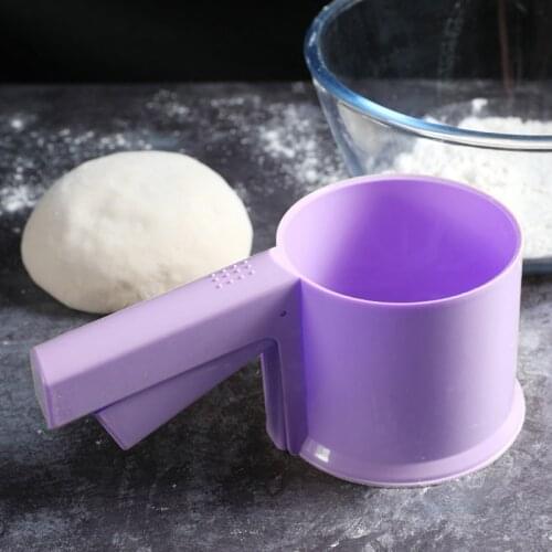 Baking Tools Flour Sieve Plastic Cup Shape Mechanical Flour Sieve Powder Sieve Sugar Shaker With Manual