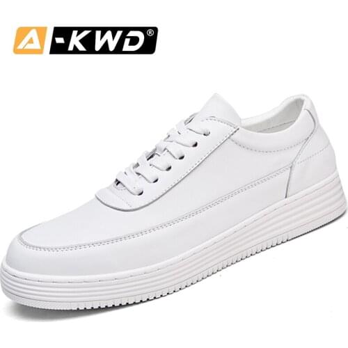 Fashion Shoes 2019 White Leather Sneakers Thick Bottom Sneakers Man Mocassin Mens Shoes Casual Leather New Luxury Designer Shoes