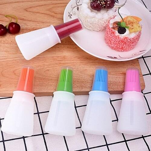 1Pc Versatile Portable Silicone Liquid Oil Bottle With Brush Grill Baking Gadget Kitchen Oiling Tools For Pastry BBQ Accessories