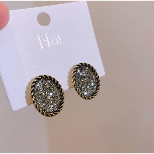 Vintage Style Female Crystal Stud Earrings Ancient Gold Color Geometric Triangle Stud Earrings for Women Party Jewelry Gifts