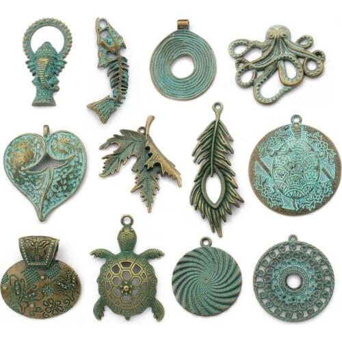 4pcs/lot Vintage Patina Bronze Round Pendant Fish/Heart/Leaf Charms Pendant For Necklace Jewelry Findings Accessories Making