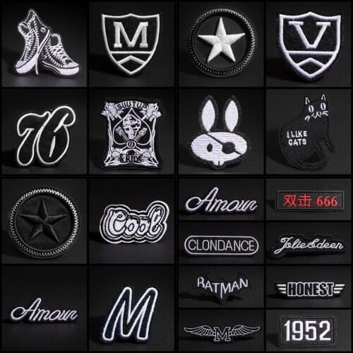 Rabbit Badge Embroidered Biker Bat alphabet Patches For zipper Letter Wing Punk Style Patch Stickers On Motorcycle Parches