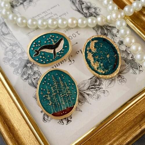 HUANZHI 2020 New Geometric Oval Starry Sky Whale Moon Galaxy Metal Vintage Fantasy Brooch for Women Girls Coat Accessories