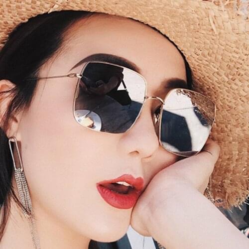 Big Frame Trend Summer Sunglasses for Women 2021 Luxury Designer Eyewear Shades Fashion Sun Glasses for Adults Travel Okulary