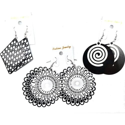 Free shipping!! Metal leaf rhinestone earrings