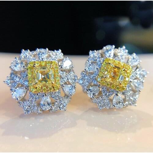 QTT Exquisite Lab Diamond Custom Earrings Women 925 Sterling Silver Ear Studs Snowflake Delicate Details Wedding Crystal Jewelry