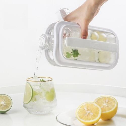 Creative 2 in 1 Ice Mould Water Bottle Summer Lce Ball Marker with Lid Quick Freezer Cold Water Box Lce Tray Can Be Carried