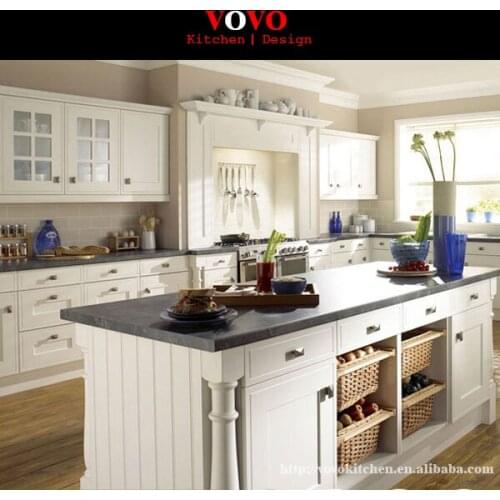 Shaker white kitchen cabinet