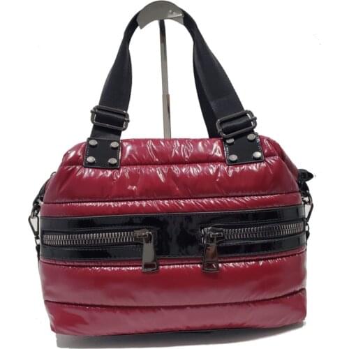 Oueen Elizabeth Women's Shoulder Bags