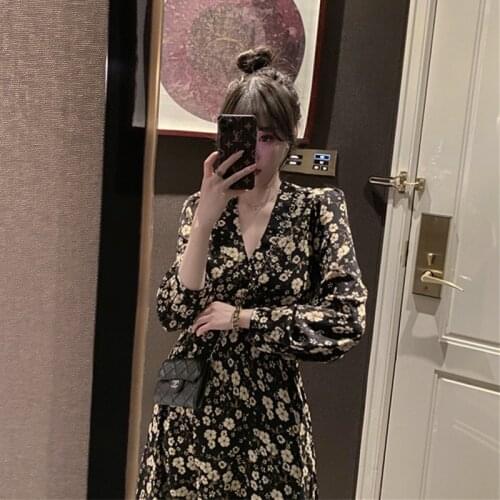 Chic Flowery Party French Korean Dress Summer Spring and Summer Printing Boho Beach V Neck Ladies Women Party Unif Dress