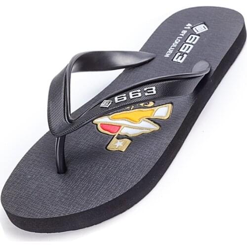 2020 Summer simple thin belt flip-flops mens tide leisure non-slip rubber beach clip toe bathroom slippers mens sandals
