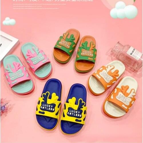 Childrens Slippers 2021 New Cartoon Cute Home Indoor Anti Slip Thick Bottom Can Wear Boys and Girls' Sandals