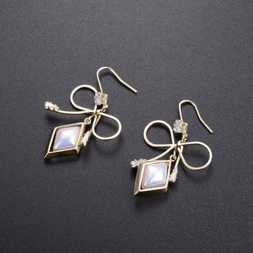 Dorado Elegant Fashion Shell Pearl Pendant Earrings For Women Gold Color Metal Shiny Zircon Bowknot Earrings 2021 Jewelry Gift